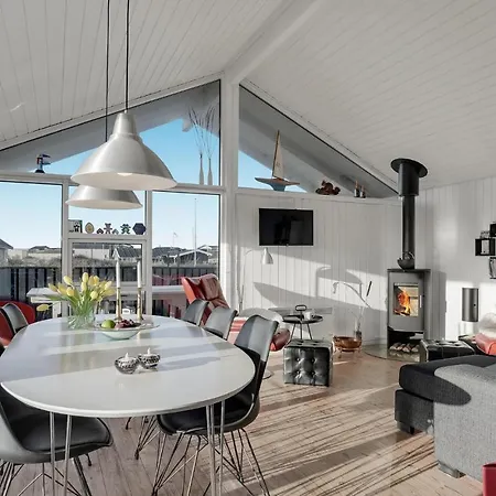 Amazing In With Kitchen *